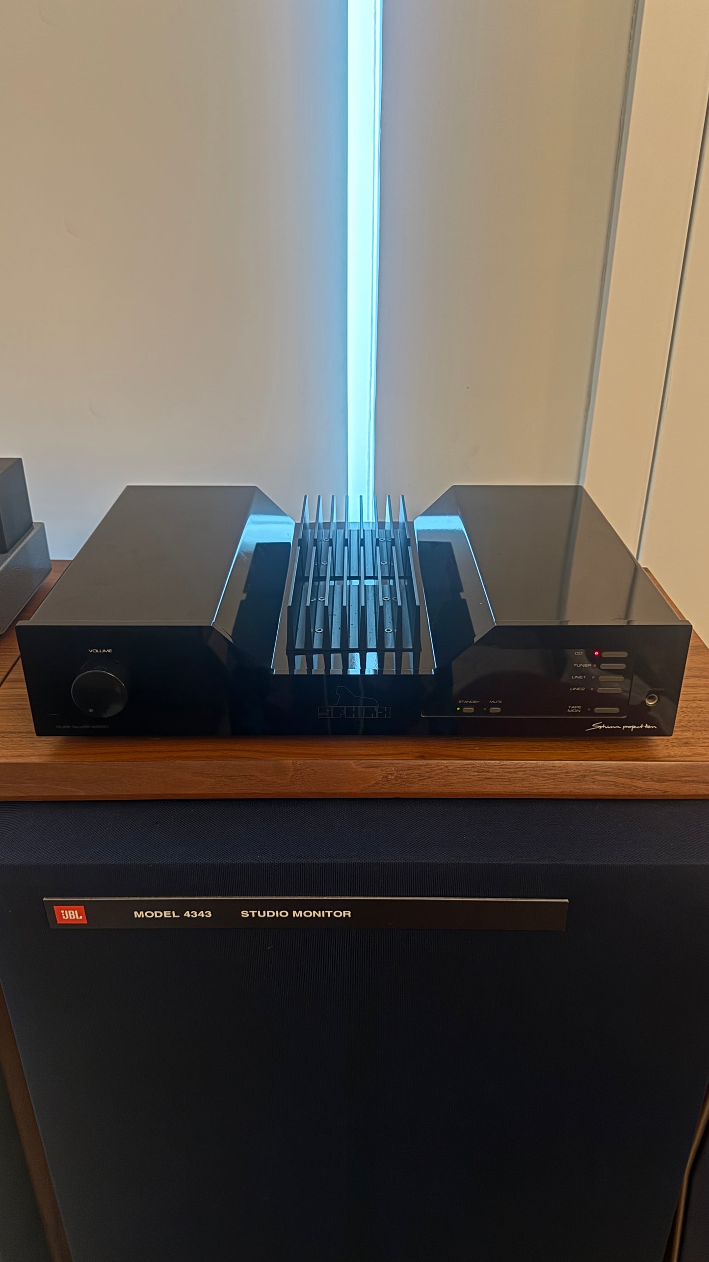 Sphinx Project 10 Integrated Stereo Amplifier