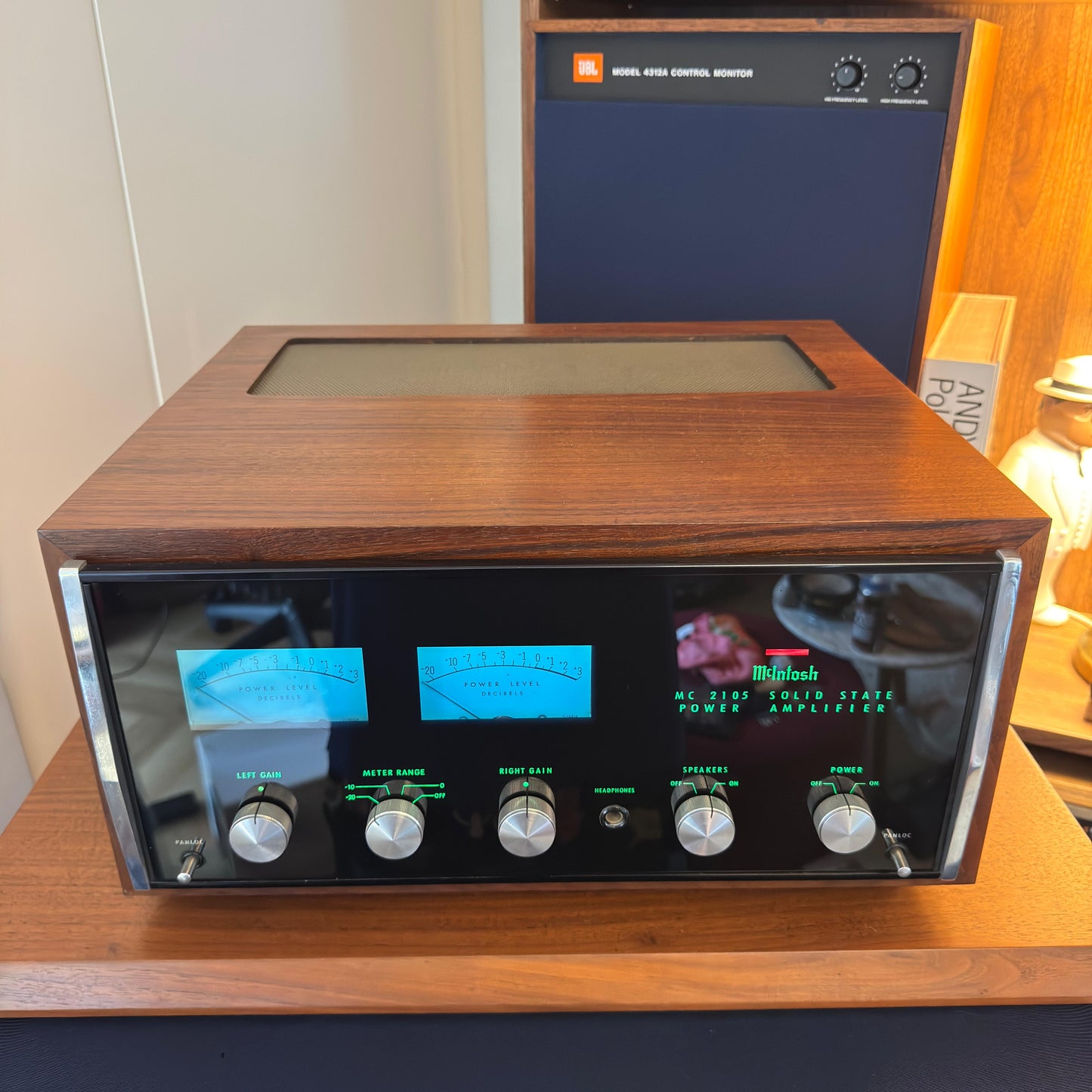 McIntosh MC2105