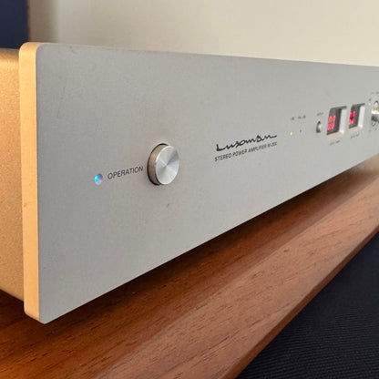 Luxman M-200