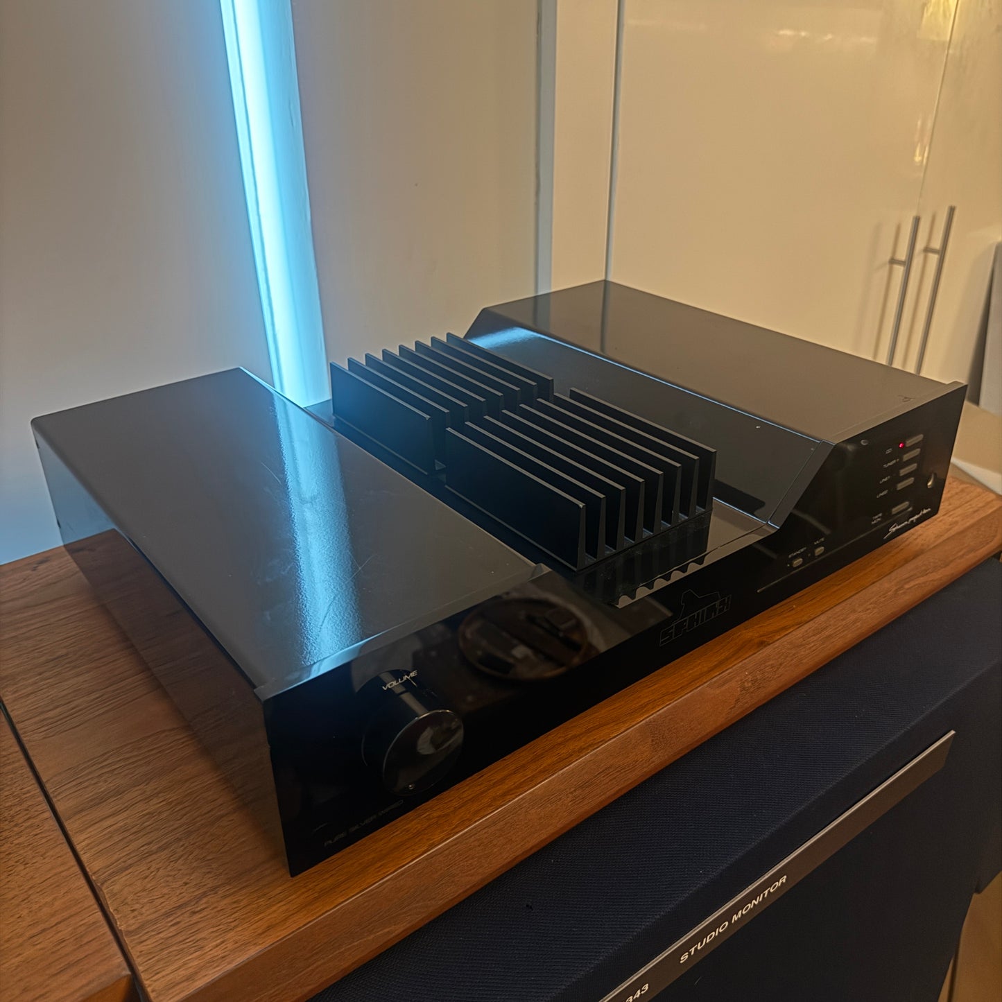 Sphinx Project 10 Integrated Stereo Amplifier