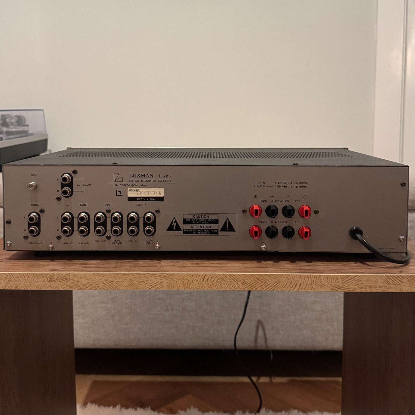 Luxman L-225 Duo-Beta Circuit Stereo Integrated Amplifier