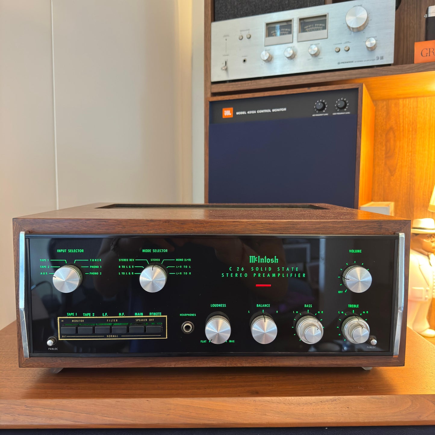 McIntosh C26 Stereo Preamplifier