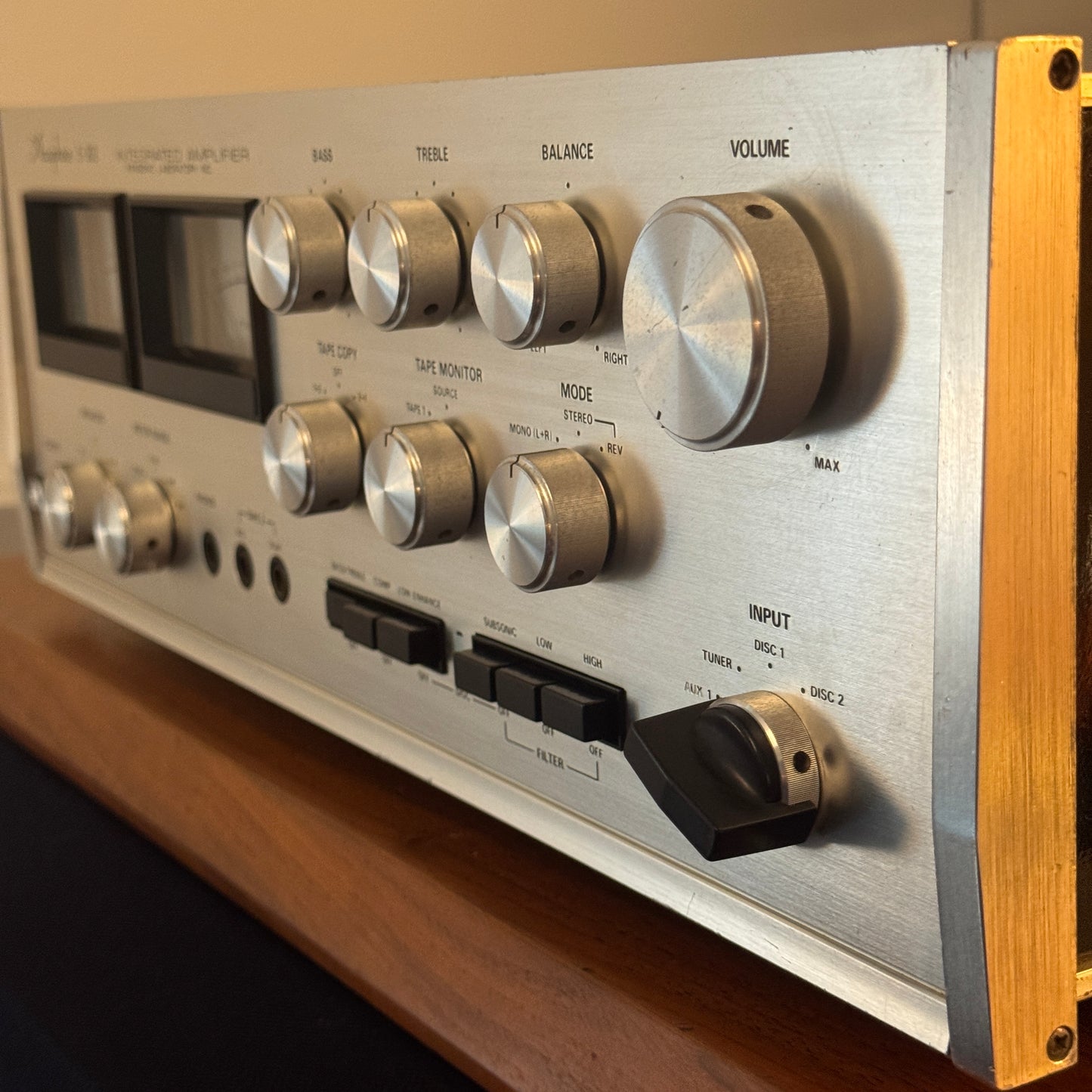Accuphase E-202